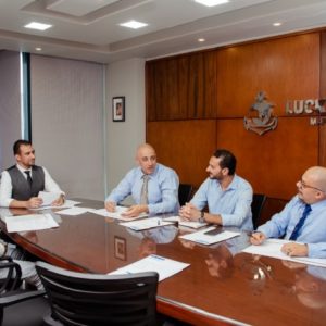 lucky-dolphin-meeting ship chartering